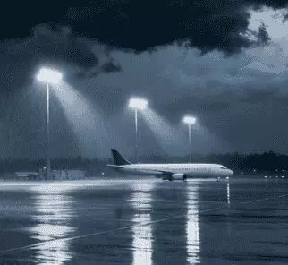 airport-led-light-harsh-climate (1)